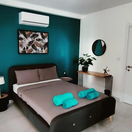 Seaview Three-o-two Lägenhet St. Paul's Bay