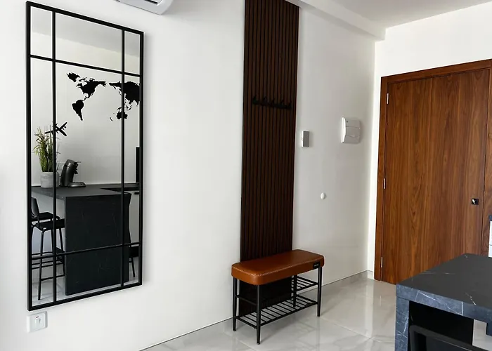 Seaview Three-o-two * St. Paul's Bay