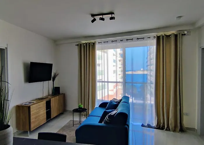 Seaview Three-o-two Apartamento *