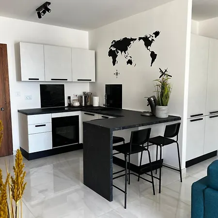 Seaview Three-o-two *